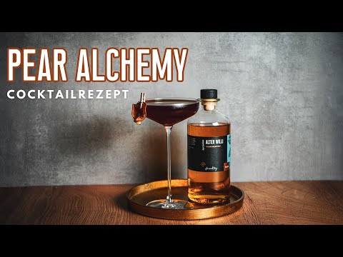 Pear Alchemy 🍐 Herbstlicher Birnen Cocktail mit Alter Willi | David Gran