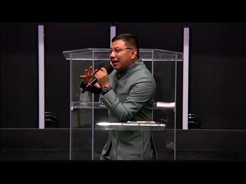 Jesus the Jew Who Came to Connect the Earthly with the Heavenly - Pastor Diego Ortiz