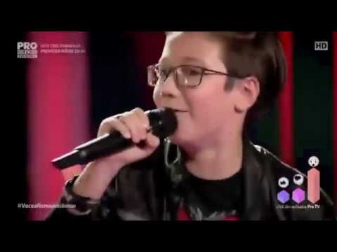 The Voice Kids Romania 2017 - Theodor Andrei (I Hate Myself For Loving You)