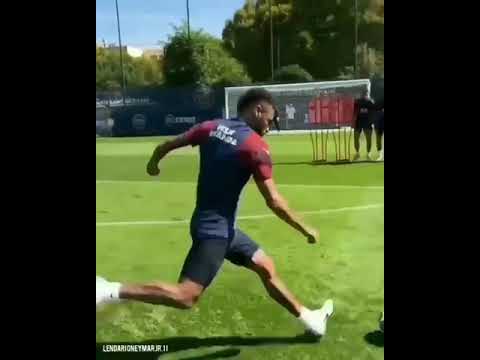 Neymar batendo falta perfeita no treino #shorts