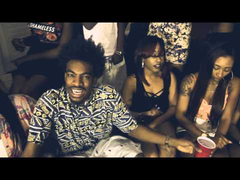 Radio Base Feat. Mrwhitedogg _Yea Aigh [Music Video]