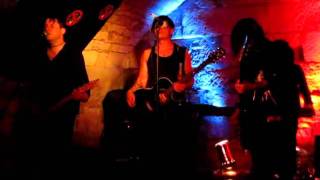 The Exploding Boy live