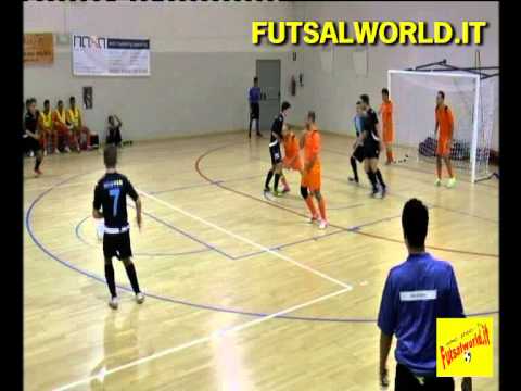 11/9/15 Vimercatese Oreno - Athletic Brianteo ... Coppa Italia , serie C1