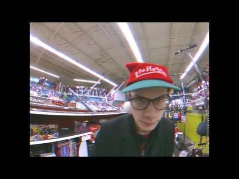 Lookin' Under The Tree (Remo Drive Holiday Special)