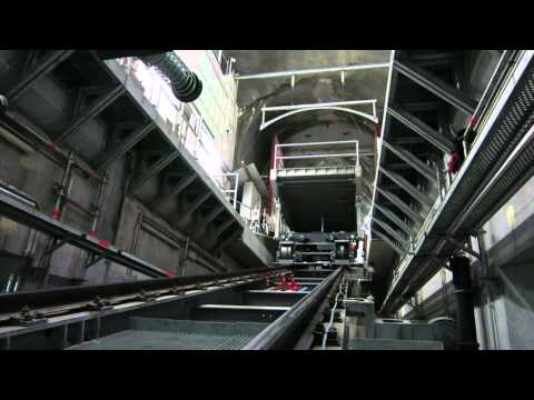 Standseilbahn Kraftwerk Linth-Limmern Wagen Ankunft Talstation Tierfehd - funicular 8783.03