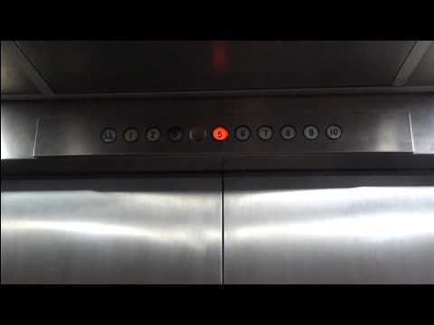 Westinghouse Traction Elevator @ Landmark Towers East - Oklahoma City, OK