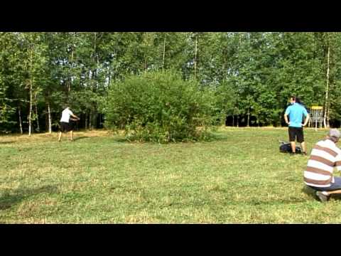 FRISBEEGOLF SM2010 - Lauantaikooste: Avoimen sarjan tarina
