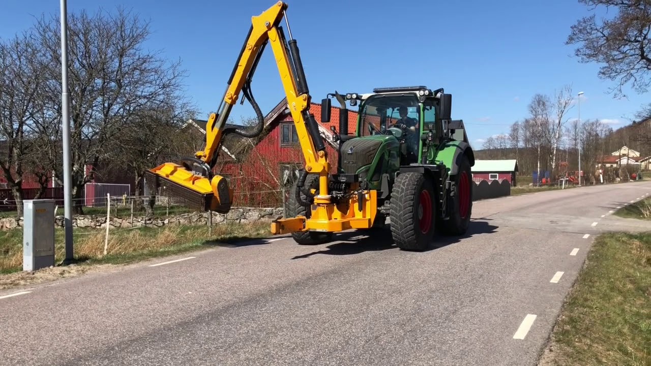 Traktor Med Armklippare Fendt 716 Vario traktor-med-armklippare-fendt-716-vario