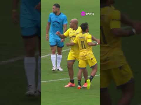 MARCOS ASSUNÇÃO COM 50 ANOS E FAZENDO GOL DANDO PORRADA DE FORA DA ÁREA #shorts