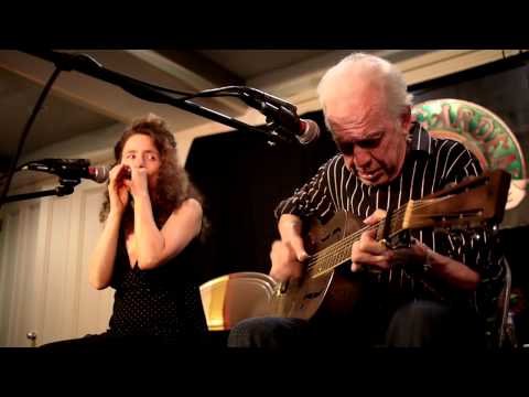 Paul Rishell & Annie Raines - Trouble Blues