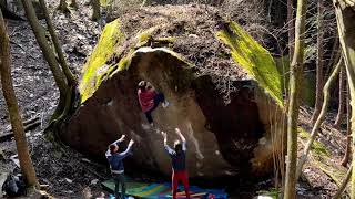 Video thumbnail of 卓越風 スタンド (Takuetsufu stand), 1級 (7a). 裏榛名 (Ura Haruna)