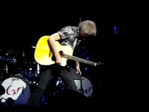 Yes Diaspora: 11/19/12 - Atlanta - Steve Howe (live with Asia) gets angry at audience members!