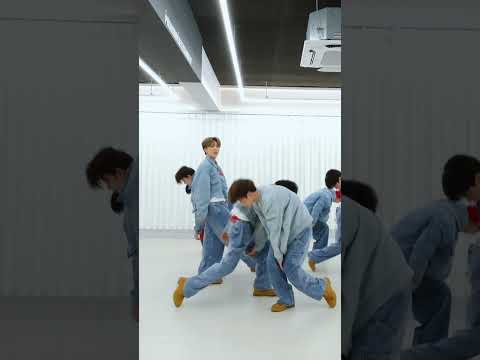 8TURN (에잇턴) Performance Practice | TIC TAC (Dance Break Ver.) in KCON 2023 THAILAND (#Shorts)