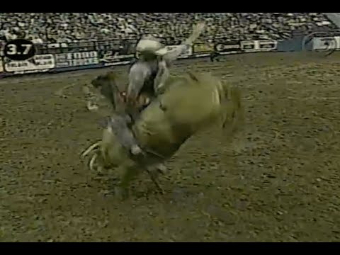 Tony Mendes vs Coyote - 02 PBR Columbus (88.5 pts)
