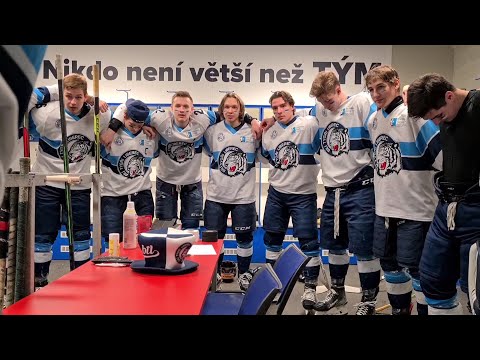 Kamera v kabině U20 během semifinálové bitvy