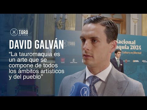 Albert Serra tras recoger el Premio Nacional de Tauromaquia