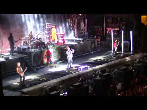 Rammstein Arenes Nimes gilet explosif