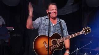 Pat Green &quot;Feels Just Like  it Should&quot; LIVE on The Texas Music Scene