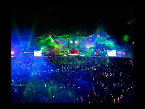 Rasputin vs Clash vs Locked Out Of Heaven (Hardwell Tomorrowworld Mashup)