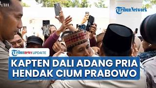 Detik-detik Kapten TNI Dali Sigap Adang Pria yang Nekat Coba Peluk & Cium Prabowo di Lampung