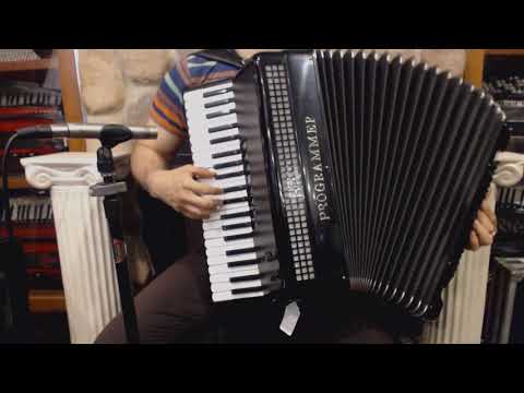 3740 - Black Programmer Piano Accordion LMM 41 120 $1299