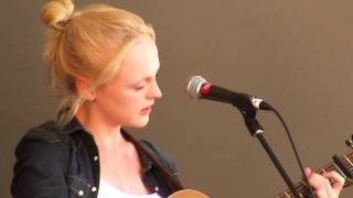 Laura Marling - Devil&#39;s Spoke @ Calgary Folk Fest 2010