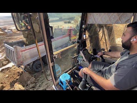 Operating The Caterpillar 375 Excavator - Operator View