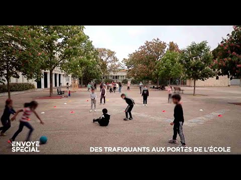 Des trafiquants aux portes de l'école - Envoyé spécial