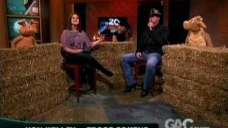 Trace Adkins &quot;Brown Chicken Brown Cow&quot; puppets on GAC - complete appearance