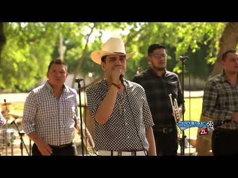 Jovanny Cadena Ft. Banda Los Populares Del llano - El Tío Laco (En Vivo 2023)