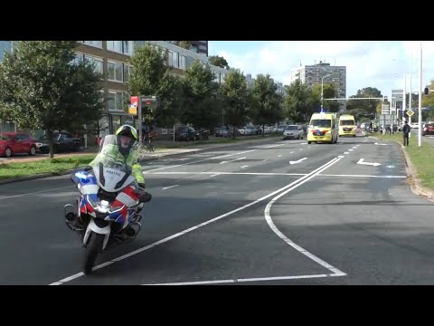 [VTB!] Politiemotoren begeleiden ambulancedienst met spoed tijdens de Dam tot damloop Zaandam!