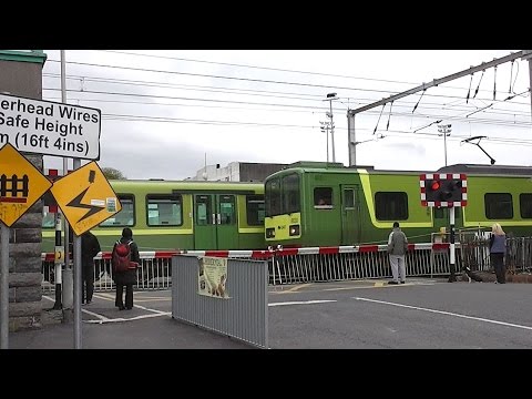 Level Crossing at Bray Station - IE 8300 + 8520 Class Dart Trains