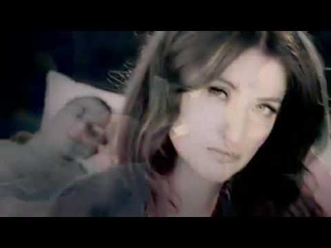 Hilal Cebeci ve Doğuş'tan sıcak klip..