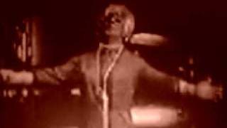 Sir Graves disappears for Tilly's singing!