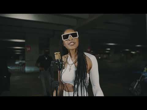 Topdog GG-Dat Bitch (CHD FILMZ LIVE PERFORMANCE)