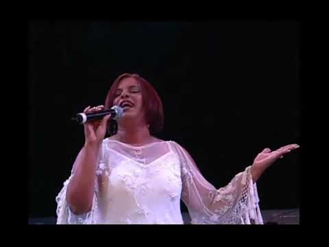 Jocelyn Arias   Borron y Cuenta Nueva /Madison