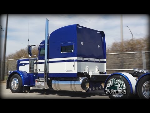 Lincoln Chrome Peterbilt 389 Exhaust System
