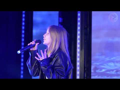 AMELIJA JUONYTĖ - Krentantis lietus