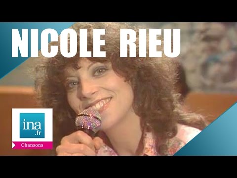 download lagu mp3 mp4 Tu Es Folle, download lagu Tu Es Folle gratis, unduh video klip Tu Es Folle