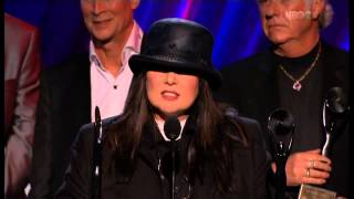Video thumbnail of "ROCK AND ROLL HALL OF FAME 2013 - HEART"