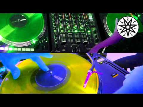 Artisek - Heartbeat of a Black Hole - Techno Set