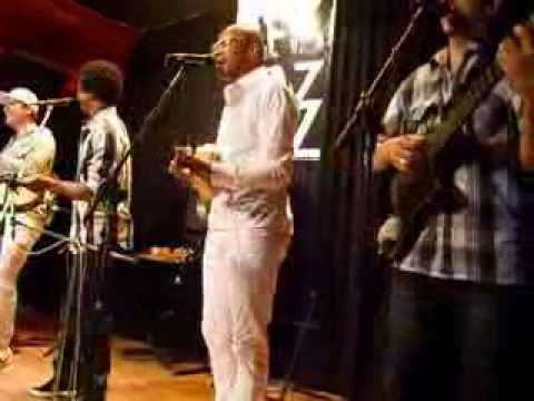 QUINTETO EM BRANCO E PRETO - MARIA NÃO VOLTA MAIS