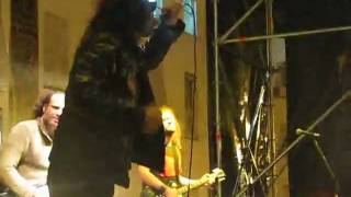 Los Perez García - "1, 2 ultraviolento- Contradicciones"  en la Plaza de Morón (16-09-09)