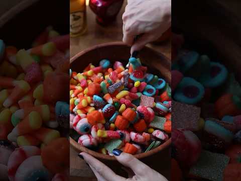 Halloween Candy Salad 🎃 #dessert