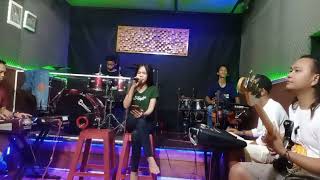 Download lagu horeg OJO KAKEAN SAMBAT HOUSE jaranan cover siska ramadhani mp3
