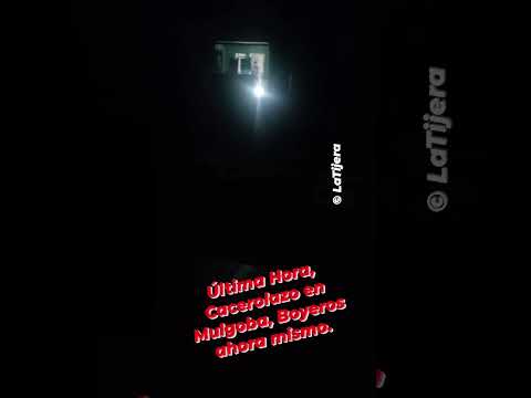 Cacerolazo en #Mulgoba #Boyeros #LaHabana ahora mismo. #CubapalaCalle