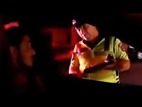 “Düş, söhbət edək, maykada maşın sürərlər?” - Polislə sürücü arasında insident