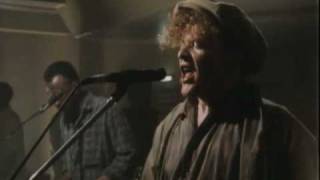 Simply Red - Money&#39;s Too Tight (To Mention) (Official Video)