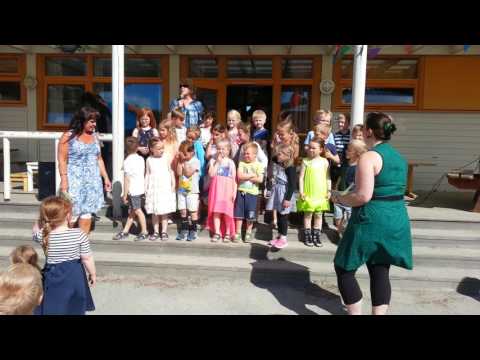 Выпускной в садике Sjetne barnehage 2017(2)