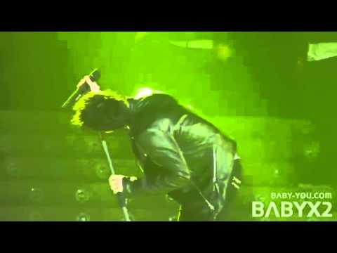 [fancam] 101230 BEAST / B2ST Yoseob curious of his mic @ Ġɑʏo Dɑɛchυkchɛ